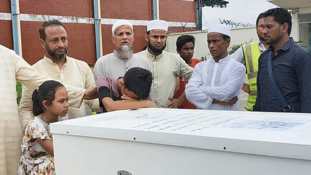 কাতারে সড়ক দুর্ঘটনায় নিহত ৫ প্রবাসীর মরদেহ সিলেটে: পরিবারে শোকের ছায়া ও আর্থিক সহায়তার ঘোষণা