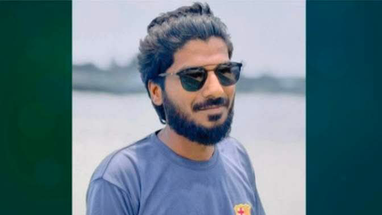 নেত্রকোনায় শিশু ধর্ষণ মামলার আসামি সেই সাবেক স্বেচ্ছাসেবক দল নেতার থানায় আত্মসমর্পণ