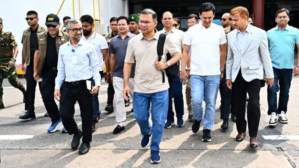একদিনের সফরে মৌলভীবাজারের পথে প্রধানমন্ত্রী তারেক রহমান, উদ্বোধন করবেন ফ্যামিলি কার্ড বিতরণ