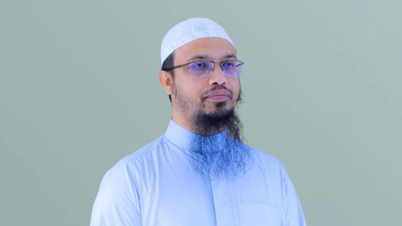 বিশ্বকাপের বিপুল ব্যয় বনাম বিশ্ব ক্ষুধা: ‘মনুষ্যত্ব হারিয়েছে পৃথিবী’, শায়খ আহমাদুল্লাহর তীব্র ক্ষোভ