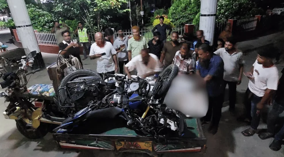 ভাঙ্গায় অজ্ঞাত বাসের ধাক্কায় মোটরসাইকেল আরোহী তিন তরুণের মর্মান্তিক মৃত্যু