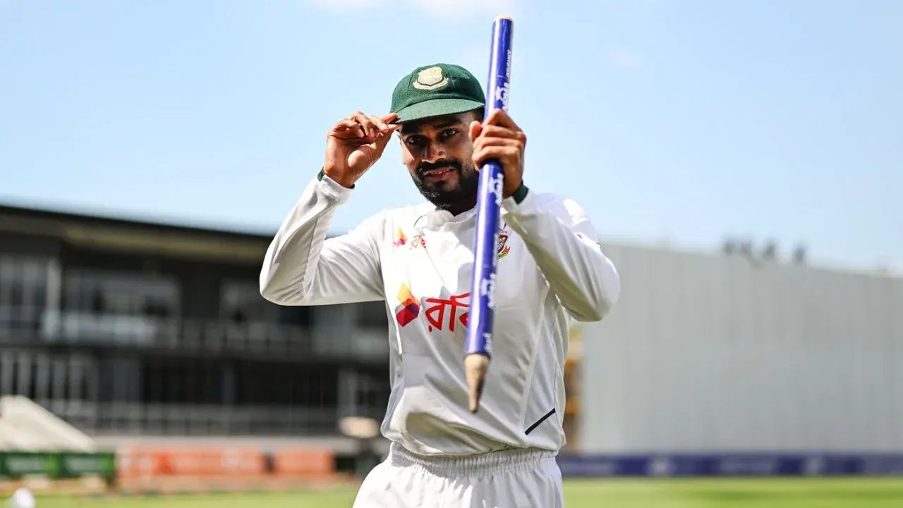 অস্ট্রেলিয়ার মাটিতে টাইগারদের ঐতিহাসিক জয়: ১৪ বছর পর স্পিন জাদুতে নতুন রেকর্ড মিরাজের