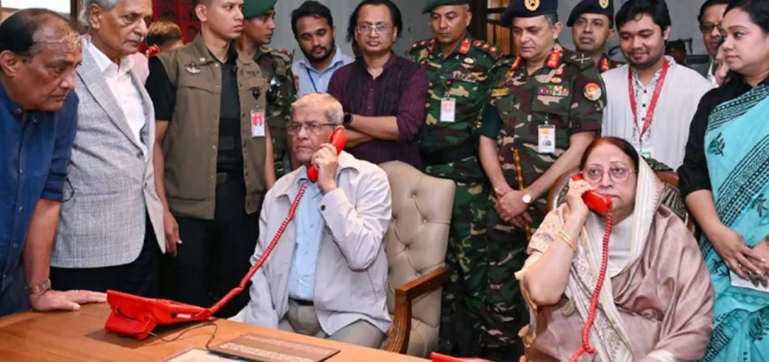 ফ্যাসিবাদের শৃঙ্খল ভাঙতে জাতিকে চরম মূল্য চোকাতে হয়েছে: জুলাই গণ-অভ্যুত্থান জাদুঘর পরিদর্শনে অশ্রুসিক্ত রাষ্ট্রপতি