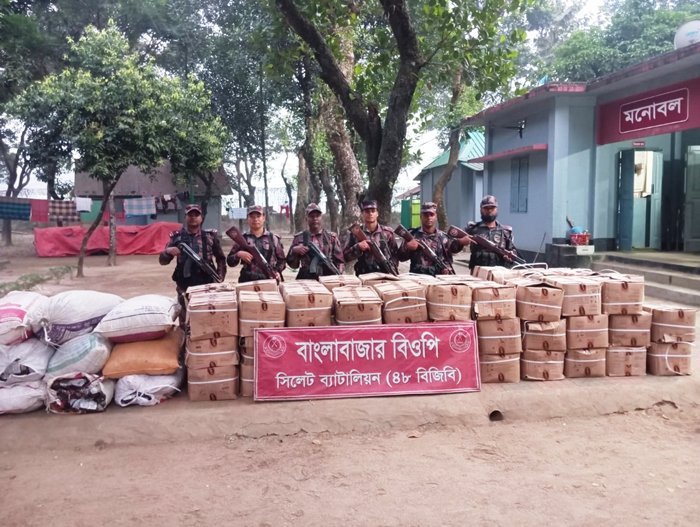 সিলেটে বিজিবির বড় সাফল্য: জৈন্তাপুর ও কানাইঘাট সীমান্তে সোয়া কোটি টাকার ভারতীয় মাদক ও চোরাই পণ্য আটক