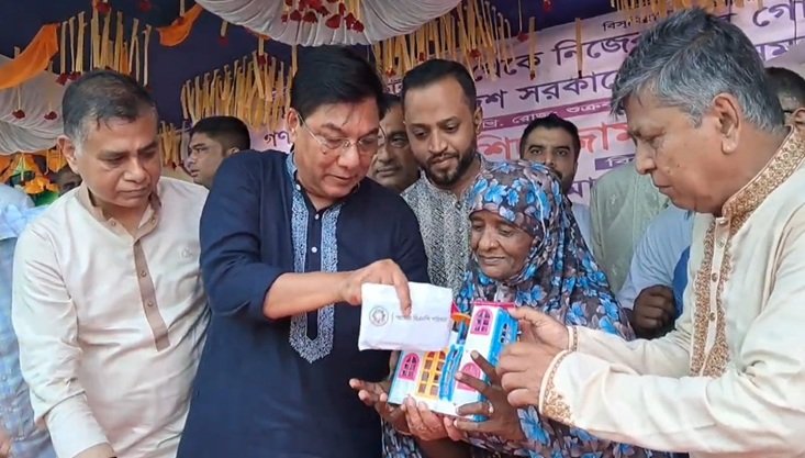 শেখ হাসিনা আসুক, হাতকড়া দিয়ে রিসিভ করব: ব্রাহ্মণবাড়িয়ায় বিমানমন্ত্রী এম. রশিদুজ্জামান